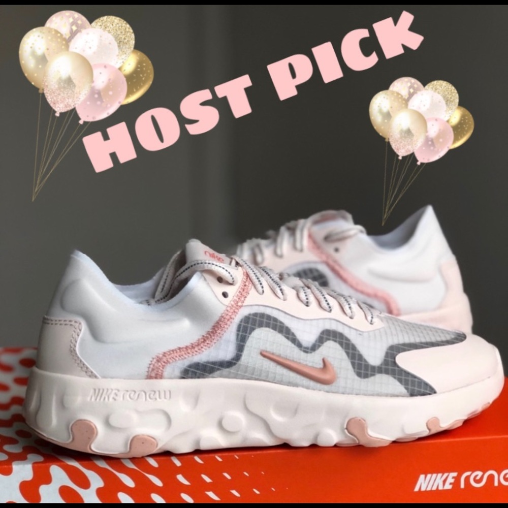 HOST PICK NWT Nike Women’s Renee Lucent